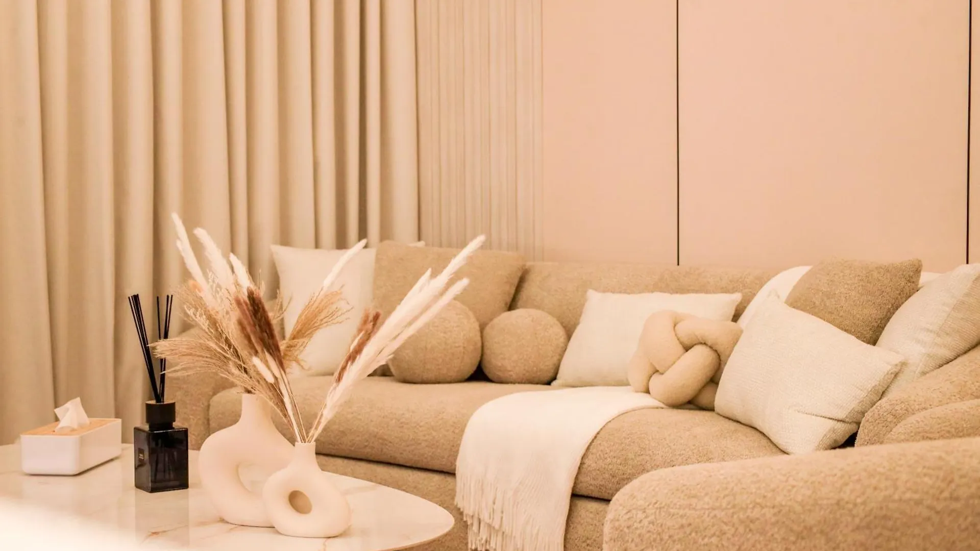 Vip Experience Dubai Downtown At Forte- Sea View- Modern Luxury Apartments