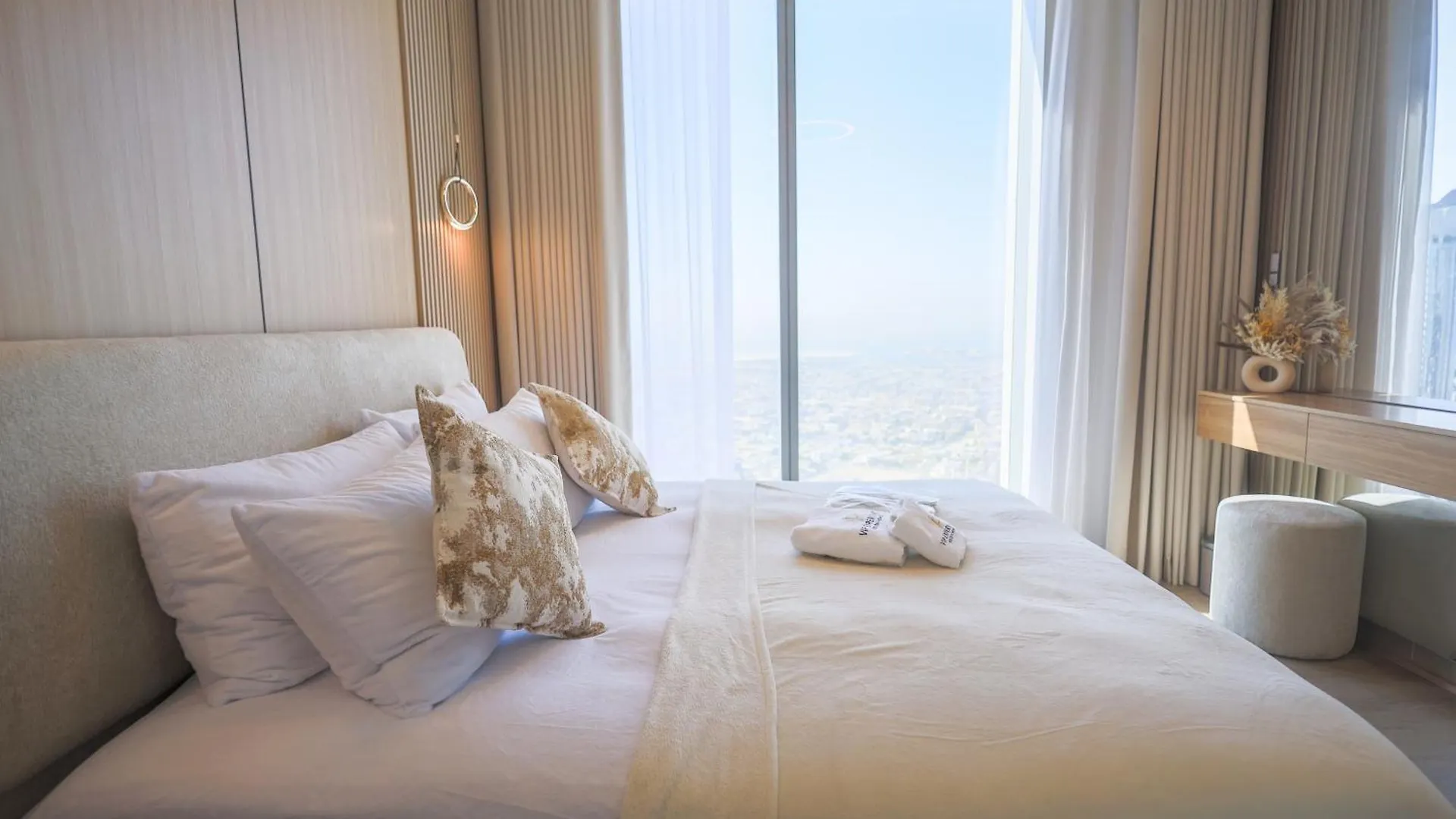 Vip Experience Dubai Downtown At Forte- Sea View- Modern Luxury Apartments